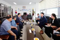 성수석 이천시장, 취임 후 첫 민생행보로 대한노인회 이천시지회 방문