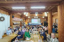 이천시 '산수유 학당', 벤치마킹 발길 이어져. 포천시 관계자 33명 현장 견학