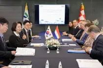 추미애 지사, 네덜란드 노르트브라반트 주지사 만나 “첨단산업·스마트모빌리티 협력 확대 제안”