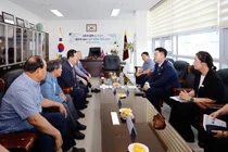 성수석 이천시장, 취임 후 첫 민생행보로 대한노인회 이천시지회 방문