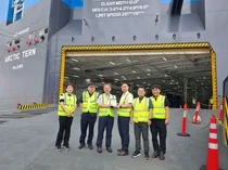평택항, 승용차 9300대 수송 가능한 차세대 친환경 운반선 '아틱 테른' 첫 입항