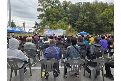 [이천시 신둔면] 「제1회 정개산 둘레길 한마음 걷기대회」 성황리 개최… 주민 300여 명 참여