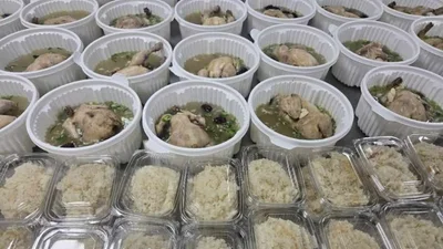 징검다리봉사단, 생닭 100마리 푹 고아냈다. 취약계층 100가구에 삼계탕 전달