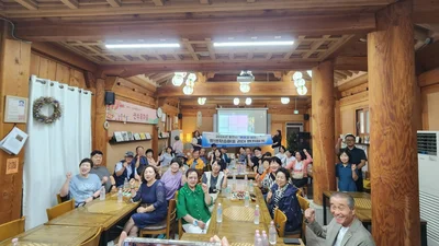 이천시 '산수유 학당', 벤치마킹 발길 이어져. 포천시 관계자 33명 현장 견학